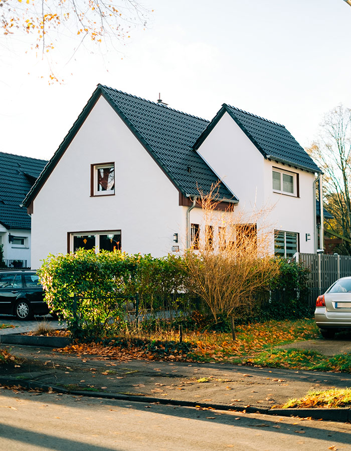 street-and-houses-in-marl-stadt-in-germany-state-o-JYYRELM